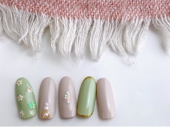 ネイルサロン&スクール ジーナ(GINA)/小花ネイル