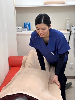 整体院姿勢堂 出雲院/施術イメージ