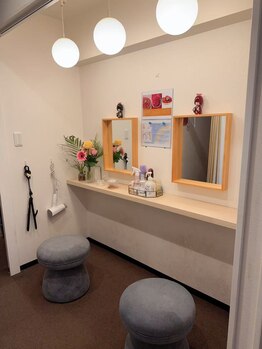 トータルリラクゼーションサロン ゴッドハンド(GOD HAND)/メイクスペースもございます!