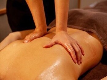 エステサロン ルックス ビューティー(エステサロン Looks Beauty)/ケアしにくい腰のお肉も徹底ケア