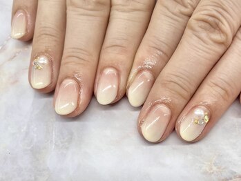 ディーネイル 京橋(D-nail)/立和名/ほんのりイエローグラデ