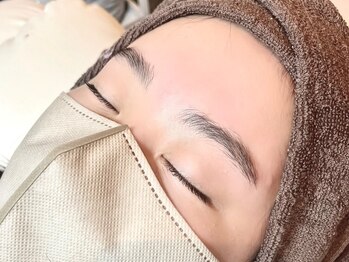 メリーアン(Merry Anne)の写真/自分らしく美しい眉に★美眉スタイリングで第一印象UP♪眉のお悩みはMerry　Anneへおまかせください♪