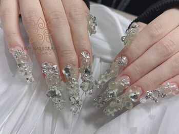 ウメネイルスタジオ(UME NAIL STUDIO)/題長さだしやり放題×つけ放