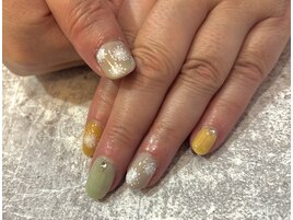 タンポポの綿毛ネイル