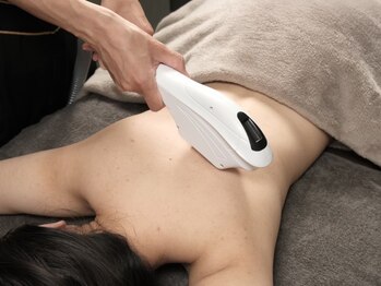 ウィング アンド ウィンク(Wing&WINK)/手の届かないお手入れはお任せ！