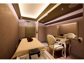 リラスパ 荻窪(relaspa)/有名デザイナーによる店内