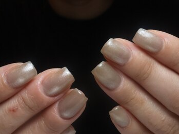 クロ(KURO)/マグネット/柳津ネイルサロン