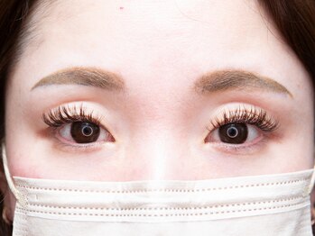 ル リアン(Le Lien)の写真/【トレンドのニュアンスカラーをお目元に♪】カラーエクステを取り入れる事で、グッとあか抜けた目元に★