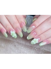 ライトグリーンお花デザイン