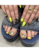 ネイルサロン ヴァレンタイン(nailsalon Valentine)/手と足蛍光イエロー