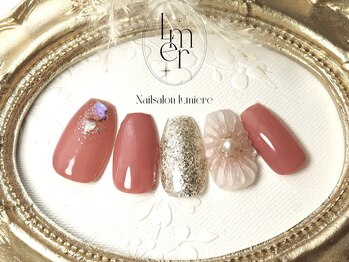 リュミエール(Lumiere)/ぷっくりフラワーネイル