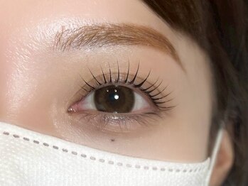 シェリル(Cherilu)の写真/自まつげの美しさを引き出す【似合わせまつげパーマ】でナチュラルに可愛い目元へ☆眉毛とのセットも人気◎