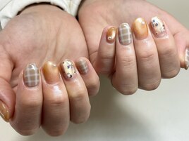 チェック柄　秋ネイル　マグ