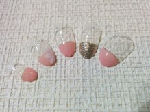 ネイルアンドアイラッシュ アール(ar)/季節のトレンド一例　5940円