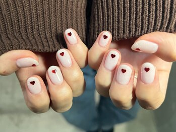 ノラ ミナミアオヤマ(NORA MINAMIAOYAMA)/ハートネイル