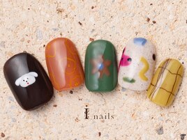 個性派ポップ犬ネイル10480円