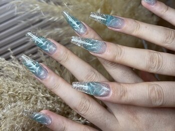 ユミネイル(YUMI NAIL)の写真/理想の長さとフォルムを叶える高技術スカルプ☆多彩な色とデザインで、自分史上最高の指先を叶えます♪