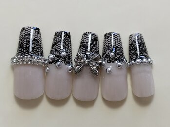 ジェミーネイル シンジュク(Jemiy nail shinjuku)/黒レースリボン¥