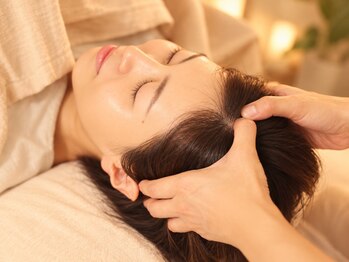 ここそわん(KOKO et ses SOINS)の写真/ムクナルで温まりながらヘッドスパ＆足裏ケアで至福のひとときを。今日も調子いいが日常に♪