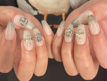 ウィスタリアフィールドネイル MONAD店(WISTARIA FIELD)/ホワイト シルバーフラッシュ