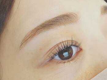 レディアント サロン(Radiant Salon)の写真/落ちないアイブロウ★ボタニカルヘナ使用♪眉毛で印象が変わる！！！