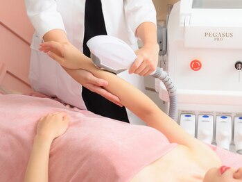 エスラボ オオサカ 心斎橋の写真/速効性と持続力抜群！WAX＆光のW脱毛でVIOをツルスベに♪毛質/肌質に合わせオーダーメイド脱毛★都度払い◎