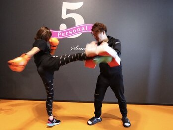 ファイブパーソナル(5 Personal)の写真/「鍛える」「整える」「癒す」を一つに。あなたの健康と理想を叶える完全個室プライベートサロン