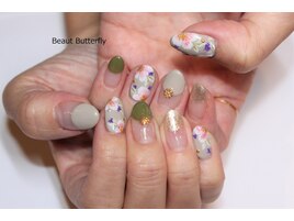 押し花とフラワーペイントネイル