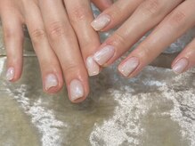 ミニョン(Mignon)/ホワイトネイル