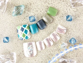 ピッピ 白金台店(peep PEEP)の写真/【フットジェル¥9340】チラッと覗く足先で女子力UP♪ワンランク上の接客と技術が自慢★ハンドと同時もOK！
