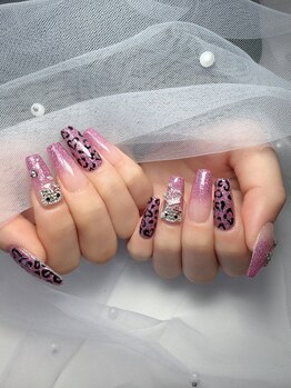 ヒョウ柄ギャルネイル