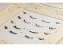 ブラウンエクステつけ放題♪ (120本まで) ￥8980［10日間無料保証］／マツエク