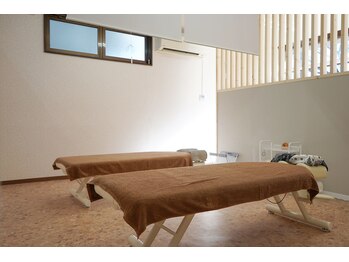 松戸常盤平整体院/半個室のリラックス空間です