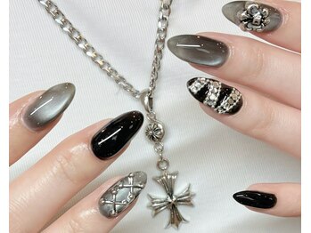 トゥルーネイル アンド アイ 池袋店(TRU NAIL & EYE)の写真/今年の秋ネイルは手描きアートが主役★今年もハロウィンネイルで秋楽しみましょう♪