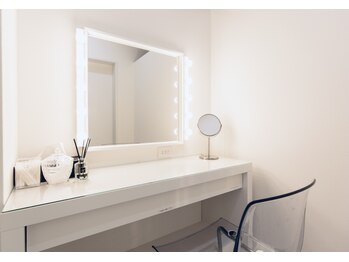 エレイン(ELAINE)/