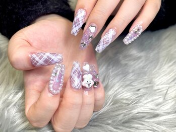 ロングネイルズ エマ(LongNails-Emma)/持ち込みデザイン