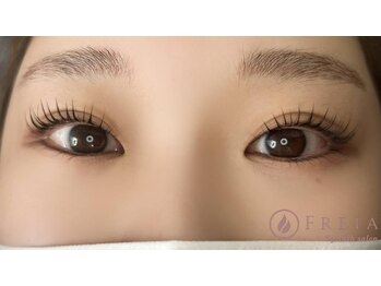 フレイア(FREIA)/パリジェンヌトリートメント付き