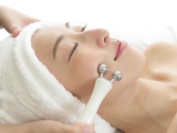 アイリープ(eyeleap)の写真/【最近老けたかも】と感じたら内側から細胞ケア！眠っていたハリ・ツヤをピーンと呼び覚ます♪ハリ艶UP！