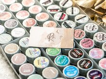 カラーは200種類以上の中から選べます