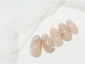 ワンホンネイル/上品ビジュー