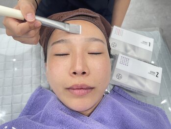 アイラッシュエー(eyelashA)の写真/【ダウンタイムなし】第五世代ピーリング「プラピール」で肌管理♪お顔はもちろん、首・デコルテまで◎