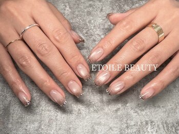 エトワールビューティー(ETOILE BEAUTY)の写真/自爪を大切にしたい大人女性に。トレンドを取り入れた洗練されたデザインでお客様の日常を彩ります♪