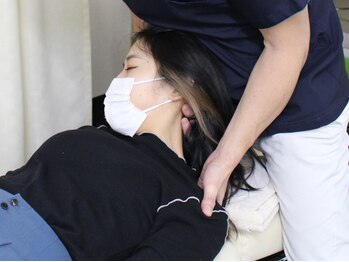 とらねこ整骨院/施術風景