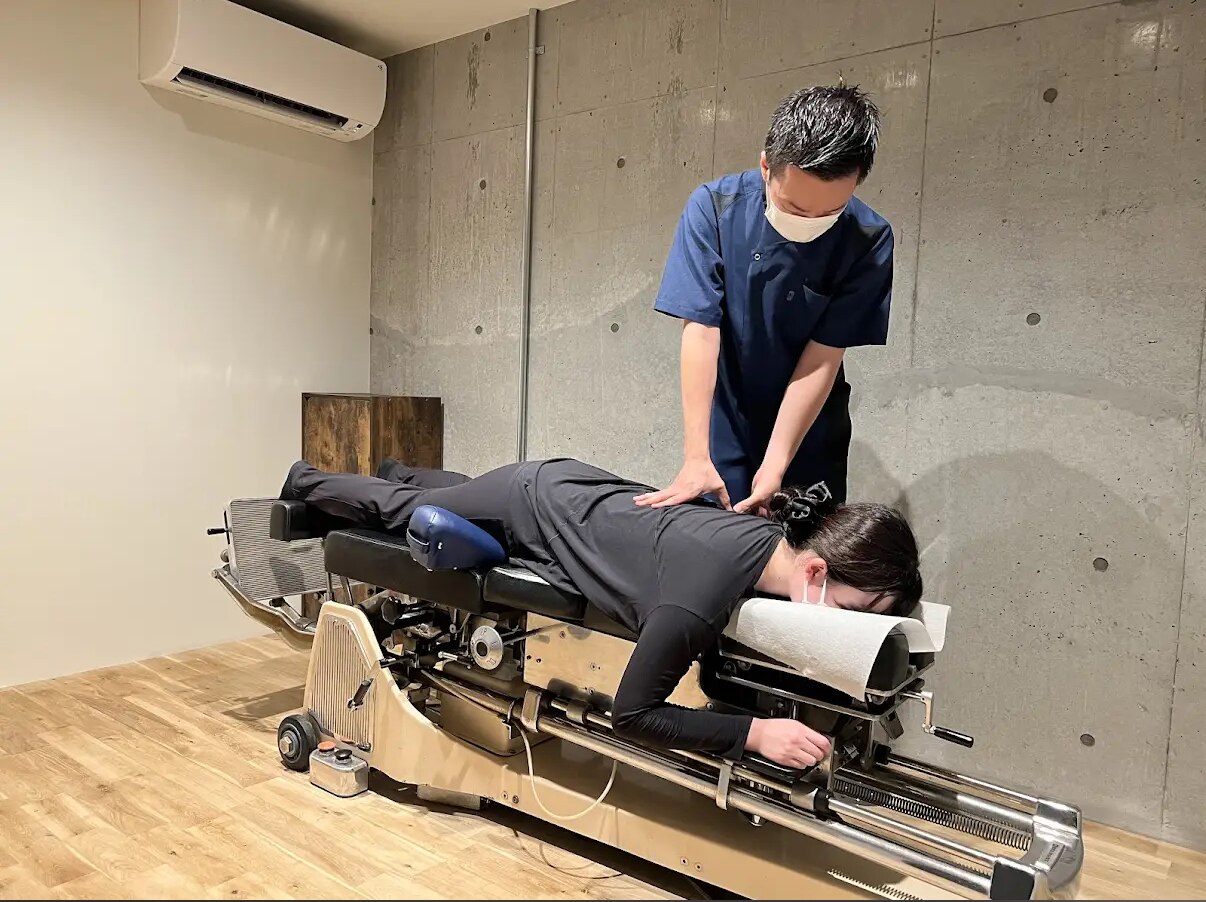 【首肩腰,産後ケアに◎】国家資格者による整体ボディケア+深圧マッサージ60分