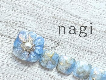 ナギ 一番町店(nagi)の写真/夏本番◆サンダルが似合う足先へ◆ふかふかソファでゆったりネイル♪フット全メニューに角質ケアが標準付帯