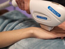 最新脱毛器で色素沈着もしにくい！！