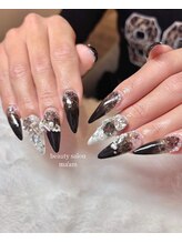 マーム(ma'am)/レースとパーツでゴージャスに！