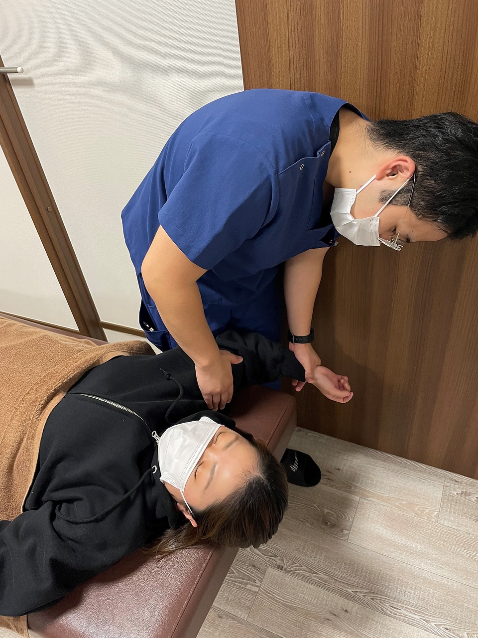 肩こり姿勢改善コース月額￥14,520【 月4回・6ヶ月～】手技＋姿勢矯正　60分