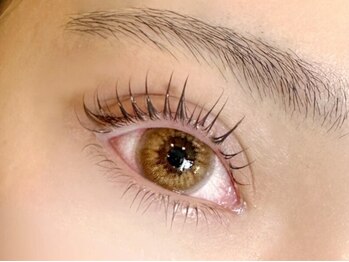 ガレリアエレガンテ 徳重店(GALLARIA Elegante)の写真/【パリジェンヌ＋スペシャルケア】確かな技術力とダメージケアトリートメントで持続力UP！美しい目元へ＊。