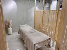 半個室でリラックス♪人目を気にせずくつろげる、開放的な店内【フィルイン/まつげパーマ/持ち込みネイル】